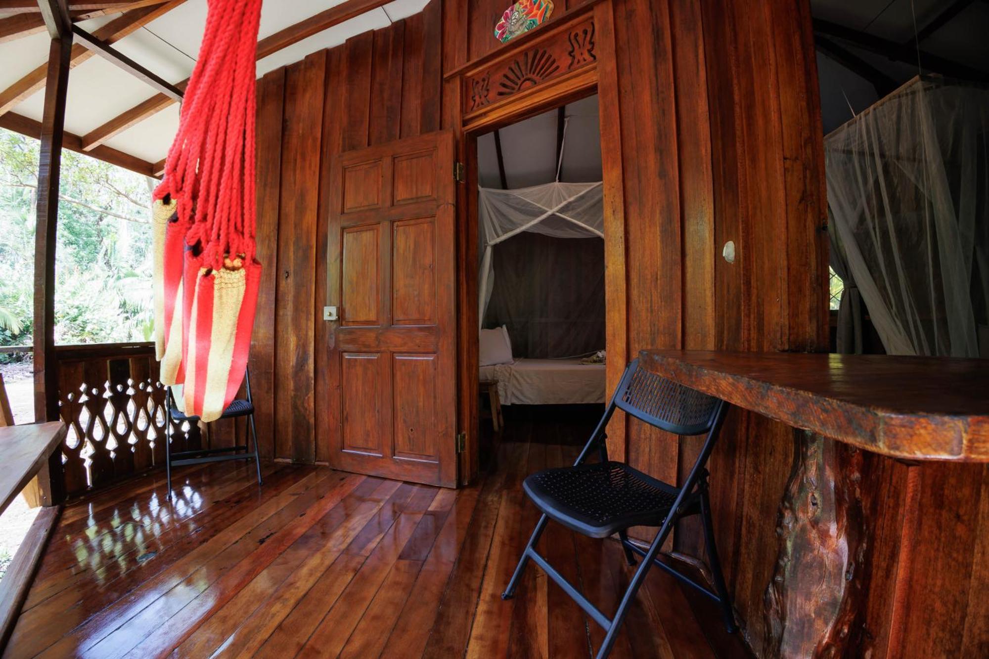 Bungalows Ache Cahuita Exterior photo